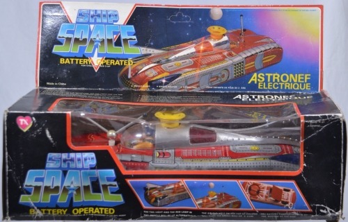 Toys - Space Ship - Batt Op - In box