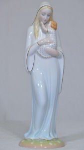 Religious Figurine - Giovanni Ronzan, Madonna with child, Porcelain, Original Tofina # 456 Italy to base, H 30cm