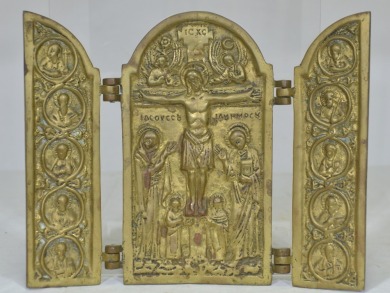 Religious Artifact - Triptych, Bronze crucifix, 20 x 25cm.