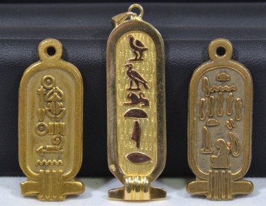 Souvenir x3 - Egyptian Cartouche featuring 1 x 18 K Gold 7.3g (20g total).