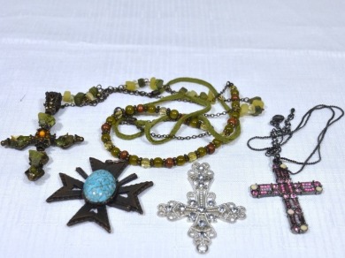 Jewellery - Collection of mixed prayer beads and crosses