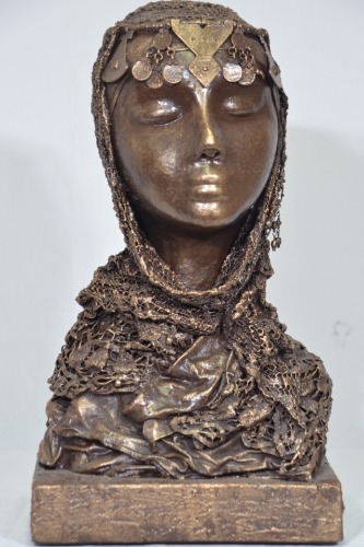 Art - Cheryl Srodzinski, "Zenobia", Mixed media bust, H 43cm