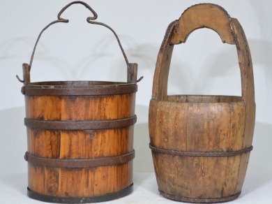 Wooden Items - A pair of wooden Buckets/ Pales, European and Asian origins, Timber with steel fitting, some patina. H 50 cm