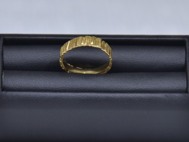 Jewellery - Gold Ring Brutalist style, 18 K gold, 5.9grams