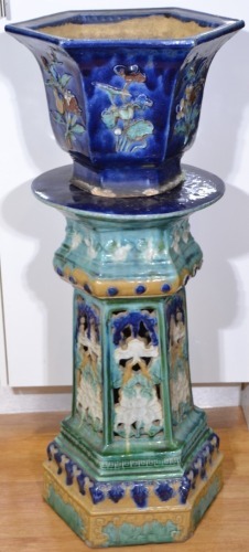 Pottery - Oriental style pedestal and pot, Stand 70cm, pot 29cm