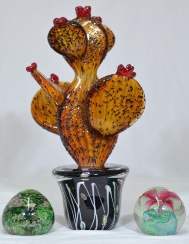 Glass items x 3 - 1 x Colin Heany paper weight, 1 x Stephen M. paper weight, 1 x Glass cactus in pot 36cm