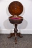 Furniture - Victorian carved work table with elaborate pedestal made from burr walnut. D 41 cm, H 61 cm - 2