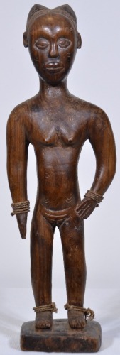 Tribal - Carved wooden tribal female. 43 cm.