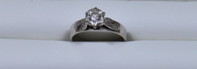 Jewellery - 18ct Pall Diamond solitaire ring, 3.4grams