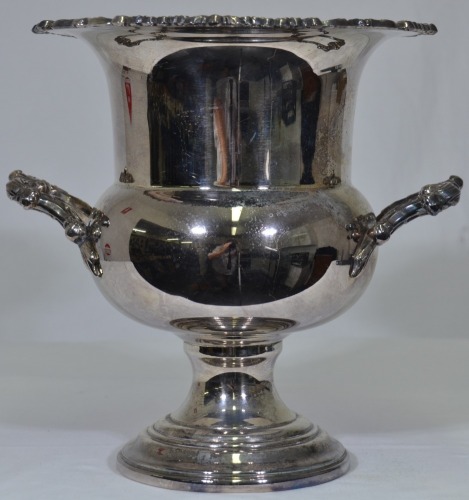 Antiques - Champagne bucket. 27cm.