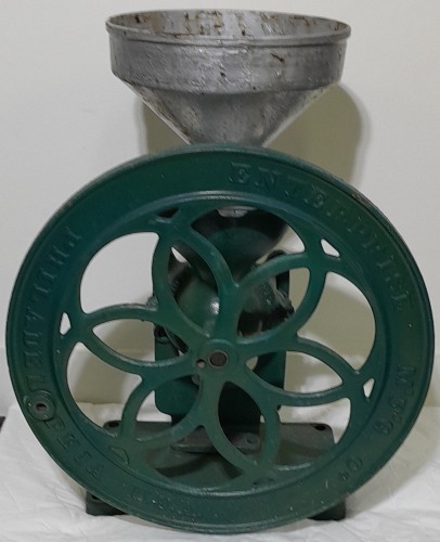 Cast Iron Corn Cracker in Green