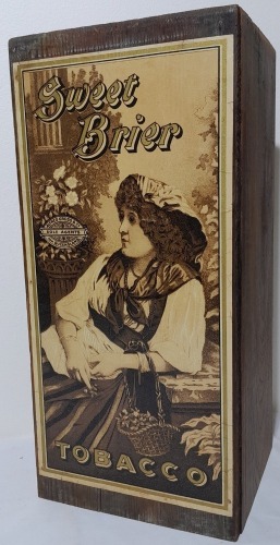Wooden Tobacco Box with Label - Sweet Brier, Queensland
