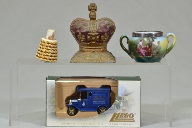 Group Lot - Coronation Money Box, Ledo Royal Doulton Model Car, Royal Bayreuth Bavaria miniature