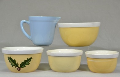 Australian Pottery - Group Lot - Household items