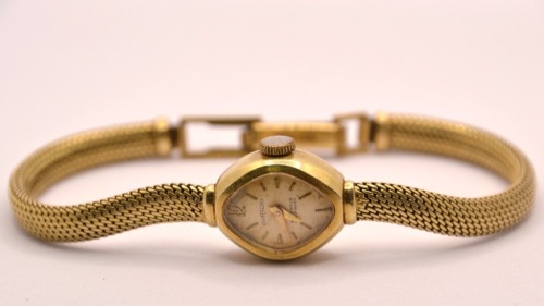 Jewellery - Amado Ladies Watch - Marked 14 kt gold to Band & Case. 20 Grams
