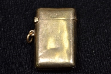 Jewellery - Vesta - Stamped 9kt gold. Weighs 11.17g
