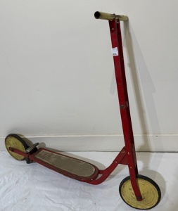 Toys - Small Red Scooter - No Brand - Minor Marks