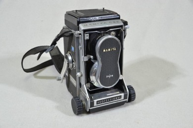 Still Camera - Mamiya C33 Professional Medium format camera C.1960s
