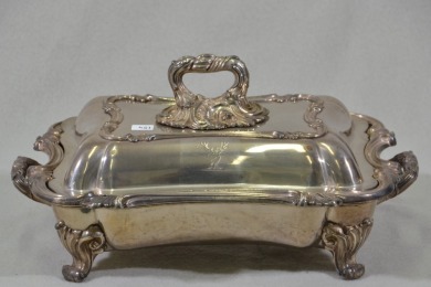 Sliver plate Bain Maree - with removable handle and stag head monogram. A heavy quality piece.