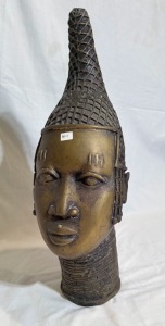 Sculpture - Unknown Artist, African Lady (Nigeria), Bronze, H 50cm.