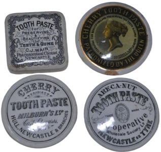 Pot Lid x4 - Toothpaste lids