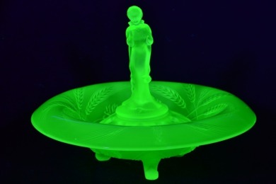 Uranium Glass - Float bowl Piccolo centrepiece married with Buckeberg bowl by Walther & Sohne bowl
