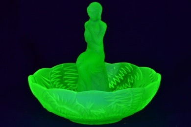 Uranium Glass - Float Bowl. Large stump lady centrepiece.
