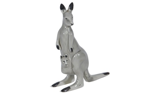 Australian Pottery - Darbyshire Kangaroo