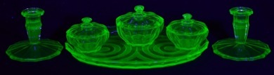 Uranium Glass - Dressing table set - Art Deco