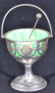Uranium Glass - Art Nouveau - Berry pot