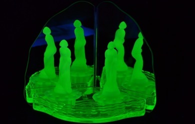 Uranium Glass - Dressing table tray - With mirror