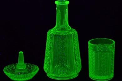 Uranium Glass - Household -3pc Dressing table set