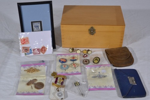Group lot - Badges, stamps and nick nacks