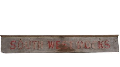 Wooden Sign - "South West Rocks"
