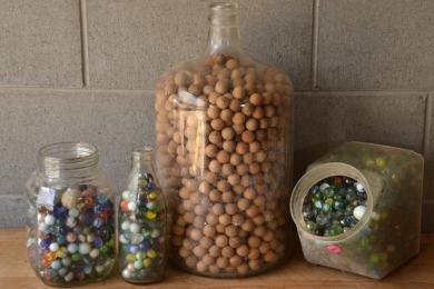 Group lot - 3 x Jars filled with marbles