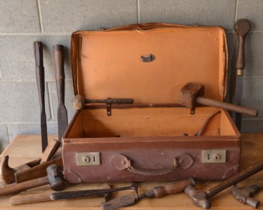 Group Lot - Suitcase of hammers and more