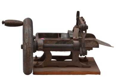Tool - Hand Operated, Bench top candy cutter
