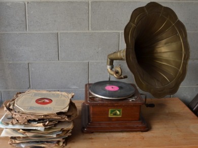Radio - HMV Record player and records