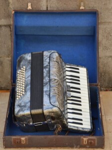 Instument - Itallian Piano Accordian in case