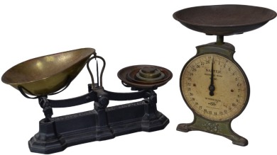 Kitchenalia - Scales x2 - Avery & Salter