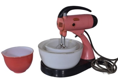 Kitchenalia - Sunbeam Mixmaster Pink