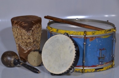 Instruments - Selection of drums
