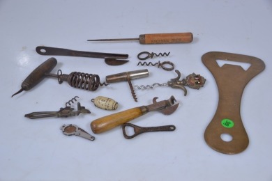 Group Lot - Advertising Bottle opener, Corkscrews and more