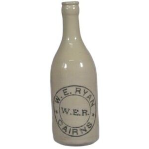 Ginger Beer - Crown seal - W.E. Ryan, Cairns