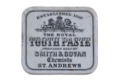 Potlid - Smith & Govan, St Andrews