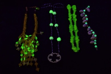 Uranium Glass - Jewellery x4 - Necklaces and bracelet