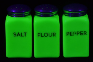 Opaline - Kitchen Canisters x 3