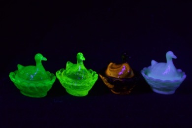 Boyd Glass - Ducks on Nest x 4