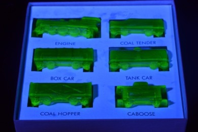 Boyd Glass - Train Set (Boxed)