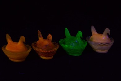 Boyd Glass - Hens on Nest x 4